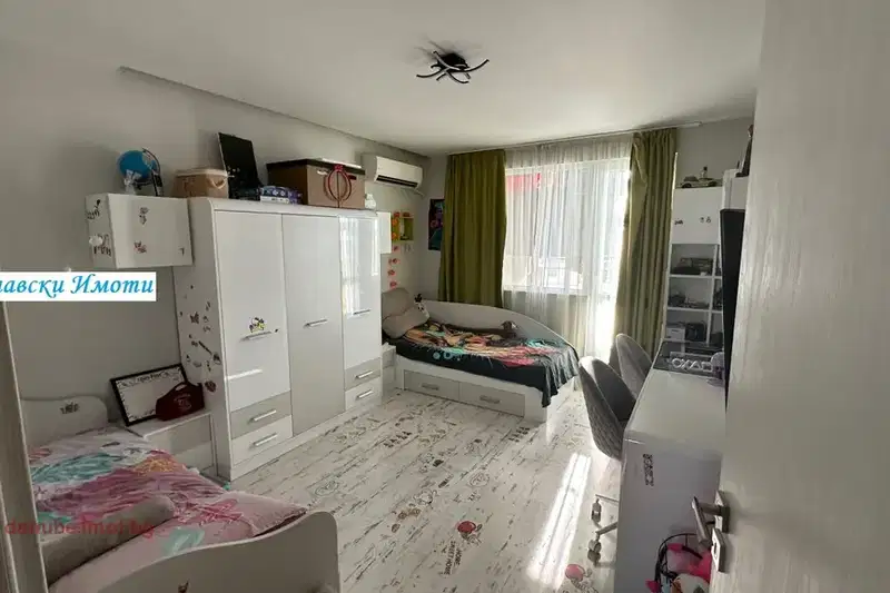 3-bedroom apartment in Ruse, Centyr