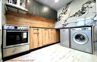 апартамент в Русе, Родина 3