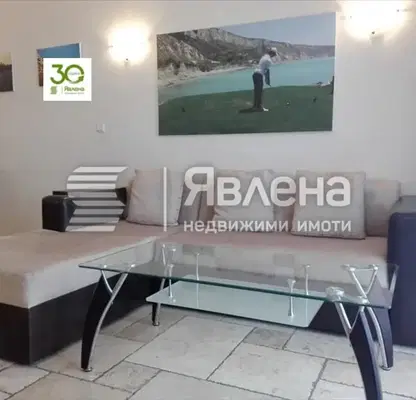 Снимка 4 — Тристаен апартамент в Добрич, с. Топола