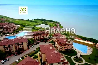 Тристаен апартамент в Добрич, с. Топола