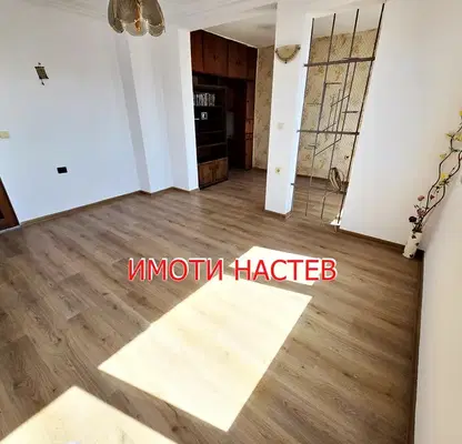 Photo 2 — 2-bedroom apartment in Shumen, Centyr
