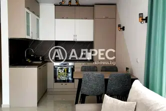 Двустаен апартамент в Банишора с асансьор на трети етаж
