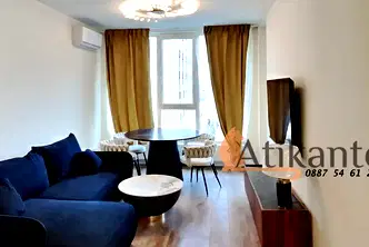 Двустаен апартамент в затворен комплекс Central Park в Банишора