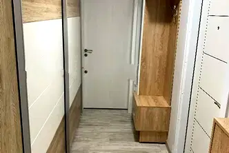 Тристаен апартамент в Борово с изложение изток/запад
