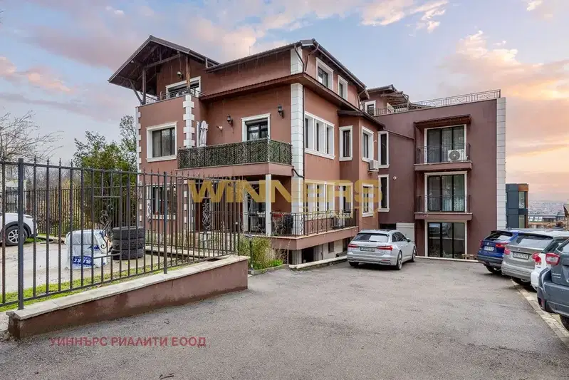 Three-room apartment with parking space in Boyana, Sofia