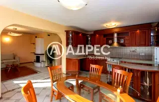 Тристаен апартамент в София, Бояна