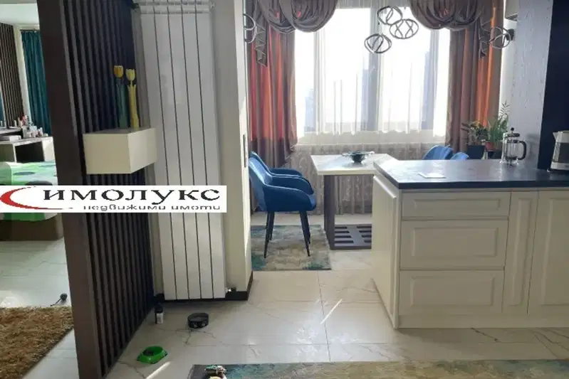 Two-room apartment with south terrace in Center, Sofia