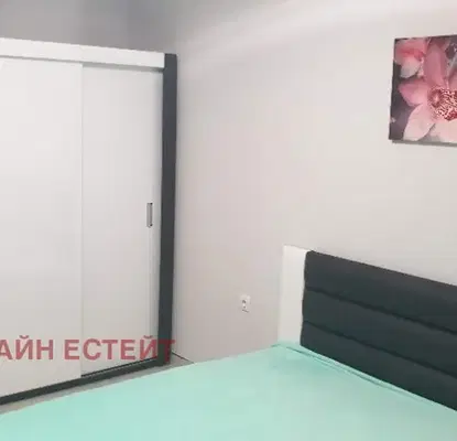 Снимка 4 — Двустаен апартамент с южно изложение в Център, София