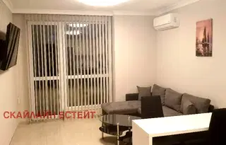 Двустаен апартамент с южно изложение в Център, София