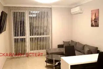 Двустаен апартамент с южно изложение в Център, София
