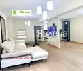 Снимка 2 — Просторен 4-стаен апартамент в Център с три балкона