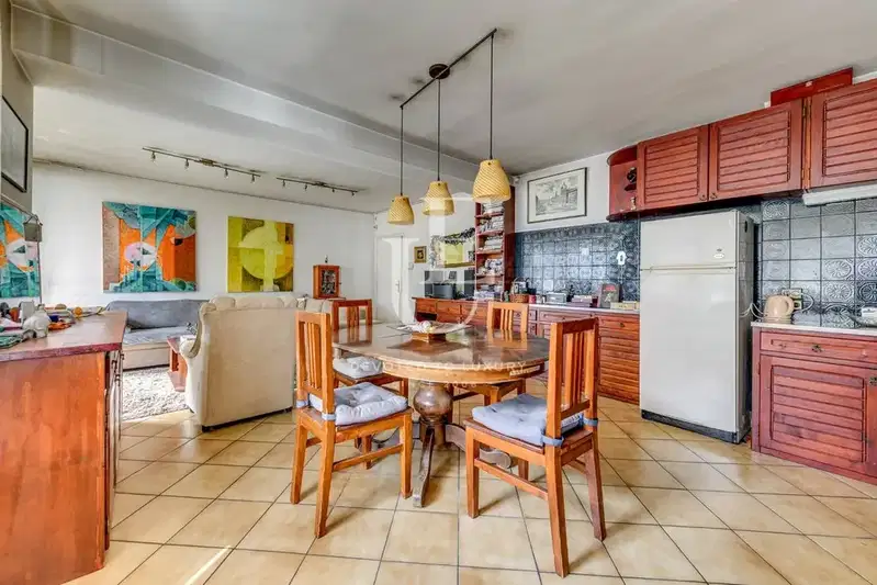 5-bedroom apartment in Sofiya, Centyr