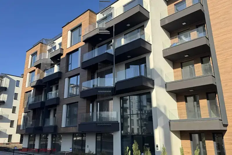 Three-room apartment with 2 balconies in Dragalevtsi, Sofia