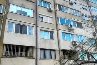 Двустаен апартамент с балкон в Хиподрума, София