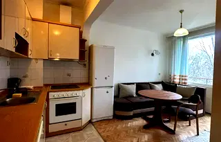Тристаен апартамент с тераса в Хиподрума, София