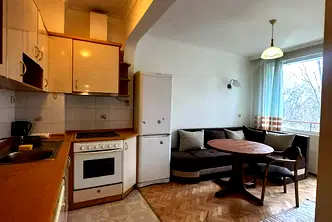 Тристаен апартамент с тераса в Хиподрума, София