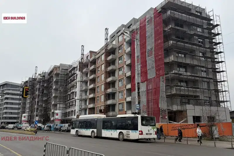 3-bedroom apartment in Sofiya, Krasna Polyana 2