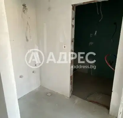 Снимка 4 — Двустаен апартамент в Красно село с тераса и паркинг