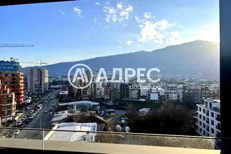 Тристаен апартамент в Кръстова вада с луксозно строителство