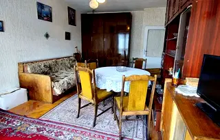 Гарсониера с югоизточно изложение в Лагера, София