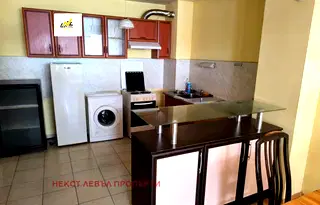 Двустаен апартамент с голям балкон в Левски В, София
