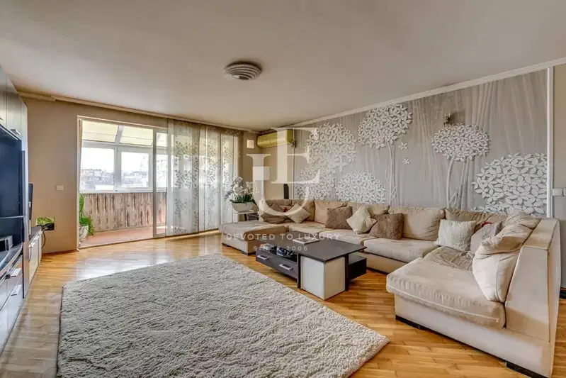 4-bedroom apartment in Sofiya, Lozenec