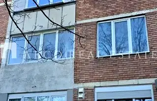 Тристаен апартамент в Люлин 1 с възможност за преустройство