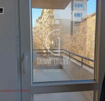 Снимка 3 — Четиристаен апартамент в Медицинска академия с тераса