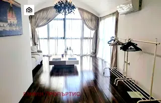 Двустаен апартамент с тераса в Оборище, София