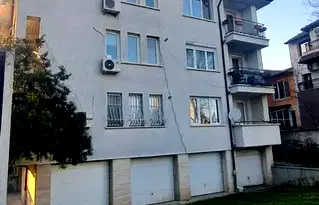 Двустаен апартамент с гараж в Овча купел, София