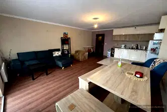 Тристаен апартамент с две тераси в кв. Редута, София
