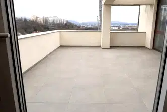 Двустаен апартамент в Сердика с паркомясто и лоджия
