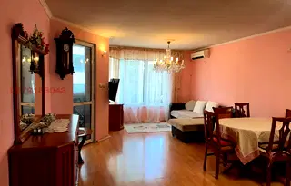 Тристаен апартамент в Стрелбище, бул. България, с асансьор