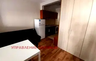 Двустаен апартамент в Студентски град с тераса