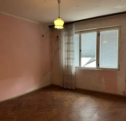 Photo 2 — Four-room apartment in Stara Zagora, Ayazmoto, with terrace