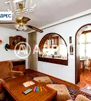 Тристаен апартамент с допълнителни помещения в Аспарухово, Варна