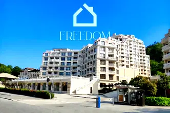 3-стаен апартамент в Аспарухово с тераса и асансьор