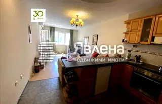 Двустаен апартамент във Варна, Бриз