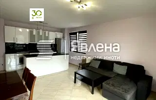 Тристаен апартамент във Варна, Бриз