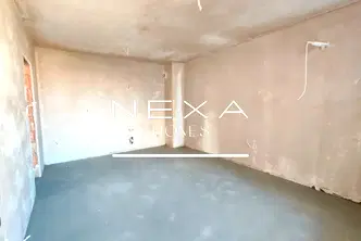 Двустаен апартамент в центъра на Варна с тераса