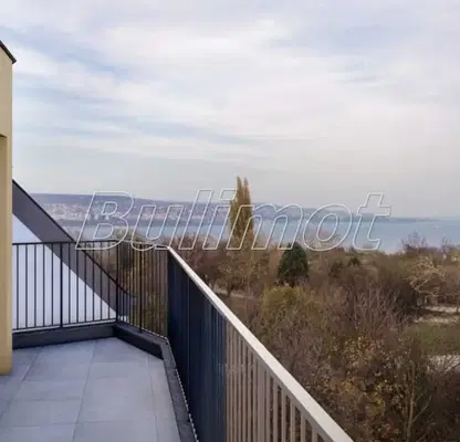 Снимка 5 — Двустаен апартамент с две тераси в Галата, Варна