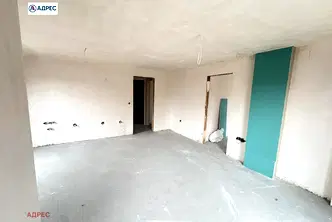 Тристаен апартамент с тераса в Гранд Мол, Варна
