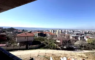 Двустаен апартамент с тераса в Изгрев, Варна