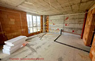 Тристаен апартамент в Кайсиева градина с паркомясто
