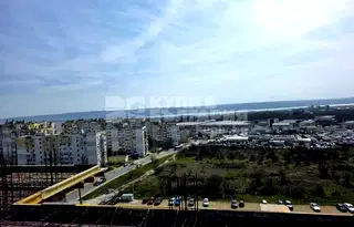 Тристаен апартамент с тераса в Кайсиева градина, Варна