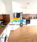 Тристаен апартамент с паркомясто в Колхозен пазар, Варна