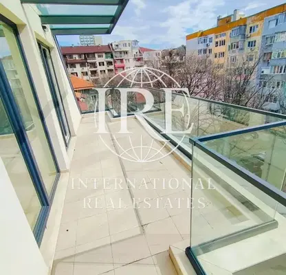 Снимка 4 — апартамент във Варна, Левски 1
