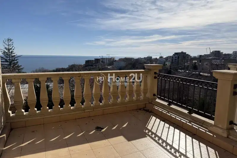 apartment in Varna, Alen Mak