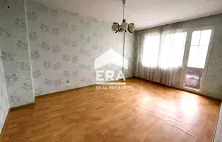 Тристаен апартамент с две тераси в Младост 1, Варна