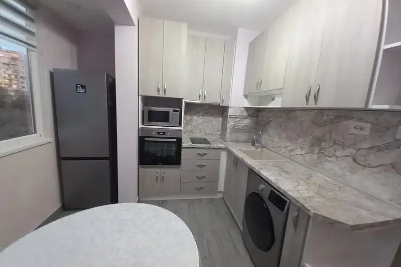 Two-room apartment in Pobeda district, Varna, with renovated appearance